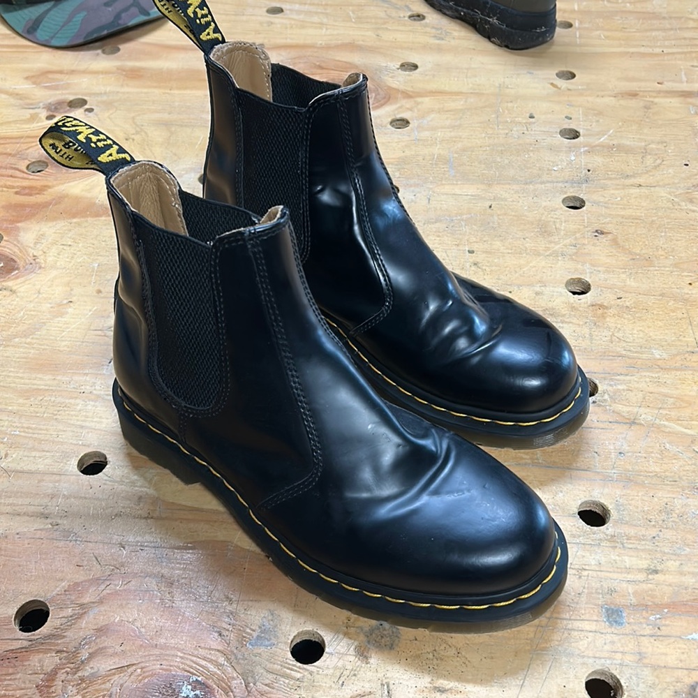 Dr Martins Chelsea boot